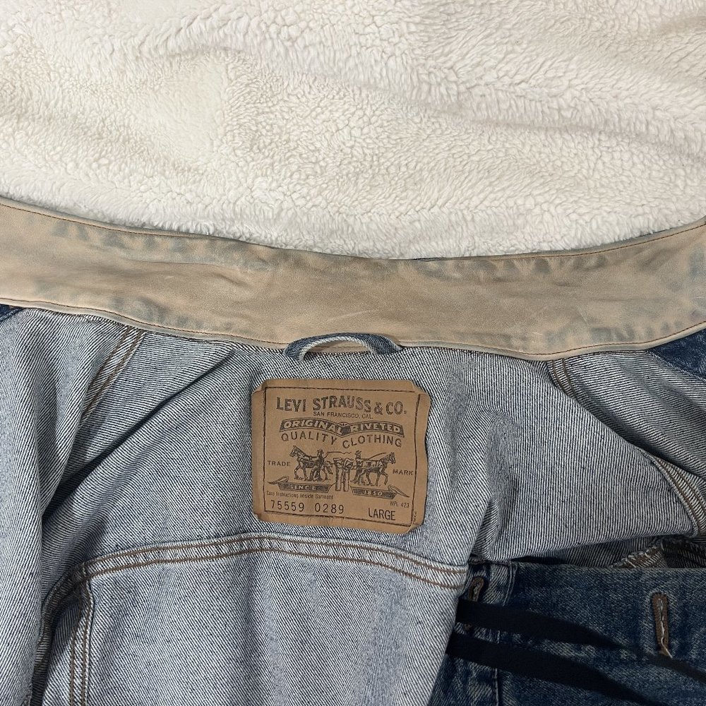 Vintage Levi's denim jacket with leather collar men's size L - Picture 14 of 14